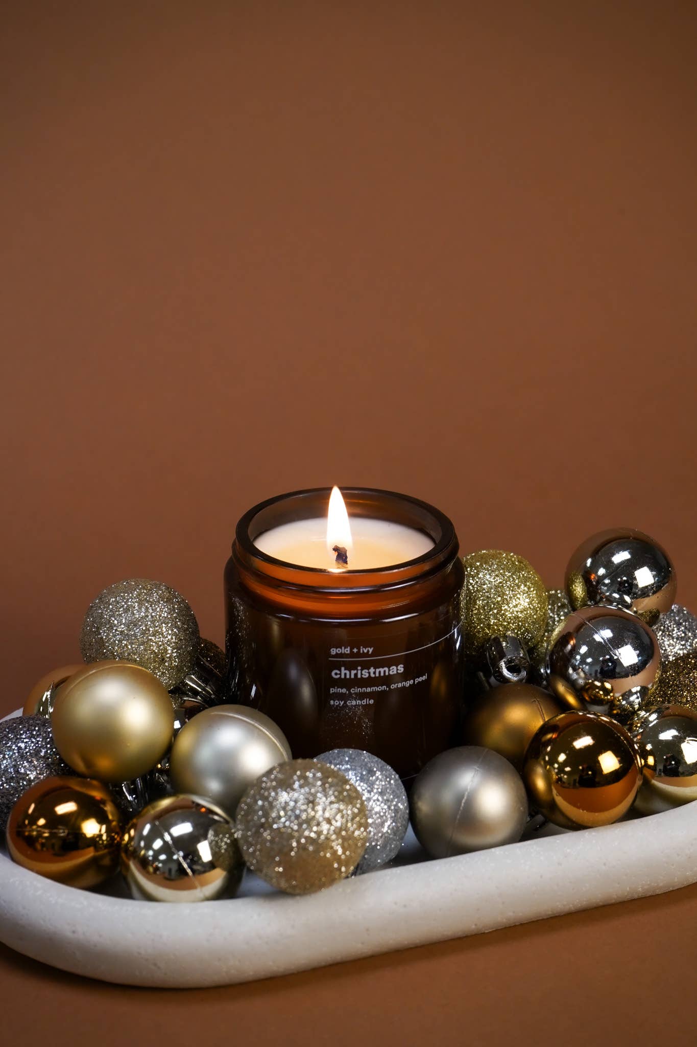Christmas soy candle - pine, cinnamon, orange peel