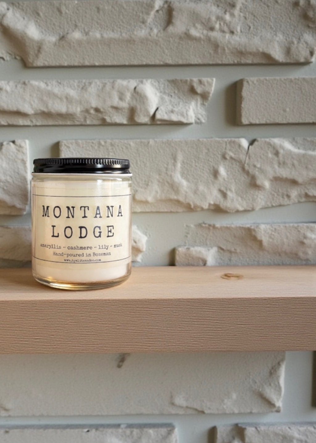 Montana Lodge | Cashmere & Musk | Hand-Poured Soy Candle.