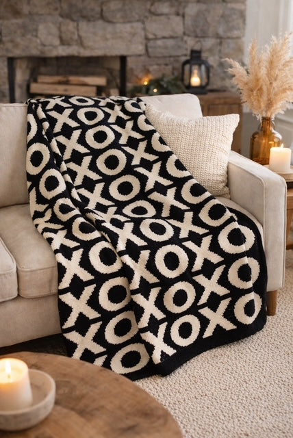 XO Throw Blanket